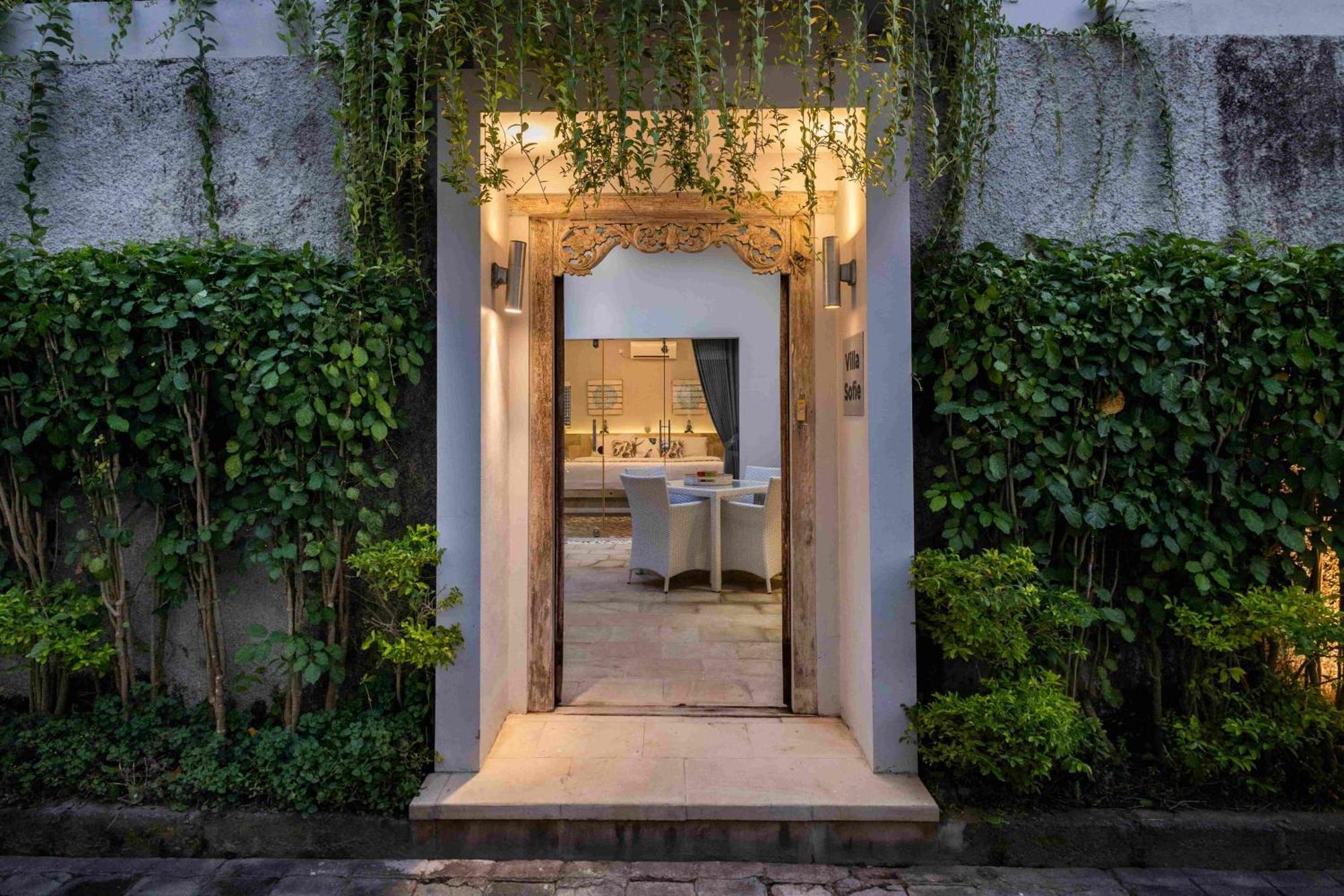 Charming, Villa Sofie - Central Sanur With Refreshing Pool Eksteriør bilde