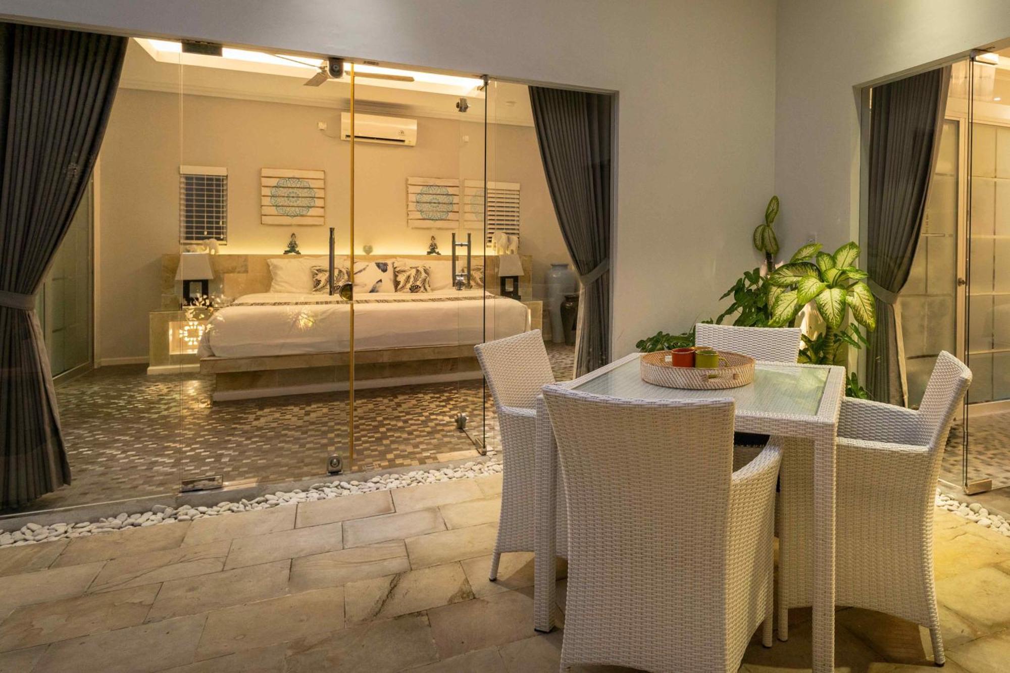 Charming, Villa Sofie - Central Sanur With Refreshing Pool Eksteriør bilde